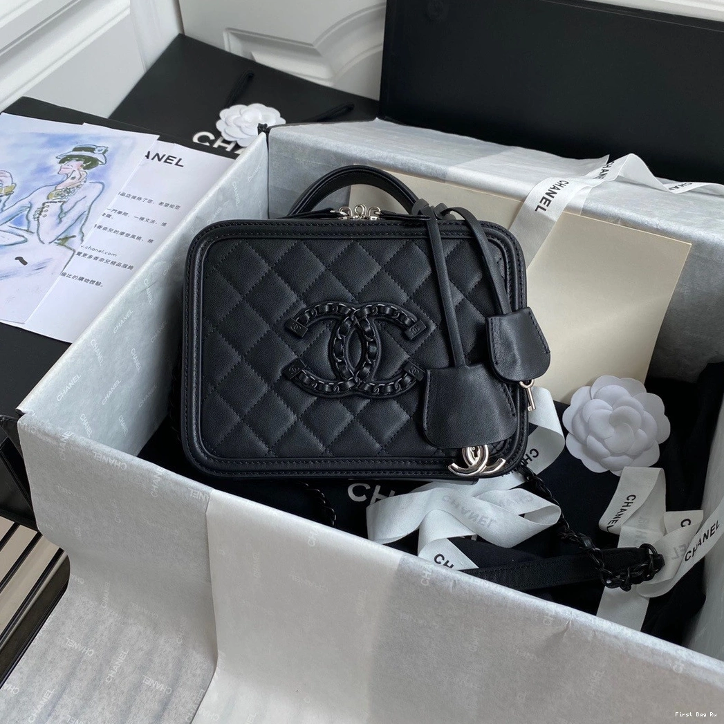 First Bag Ru CASE CHANEL VANITY 0729